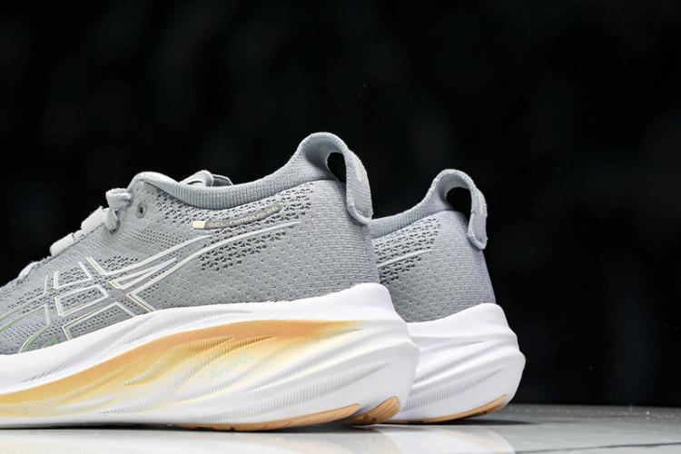 Asics Gel-Nimbus 26 1012B601-020