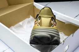 Hoka Stinson 7 1141530 HYN