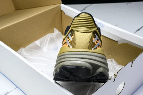 Hoka Stinson 7 1141530 HYN 