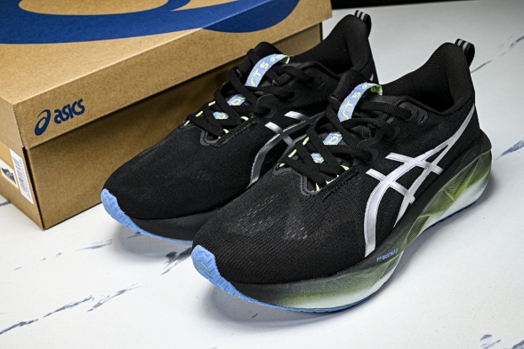 Asics Novablast 5 1011C031-001 