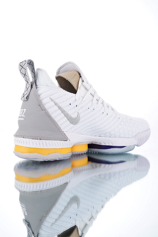 Nike Lebron 16 AO2595-703