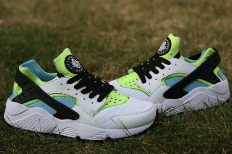 Nike Air Huarache LE