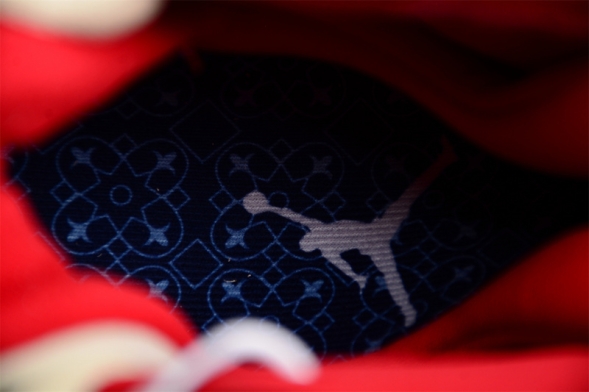  SoleFly x Air Jordan 8 Retro Mi Casa Es Su Casa FJ2850-107 