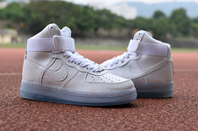 Nike WMNS Air Force 1 HI PRM 