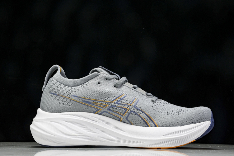 Asics Gel-Nimbus 26 1011B794-020