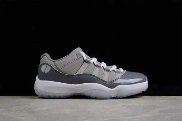 Nike Air Jordan 11 Low Bred 528896-003 