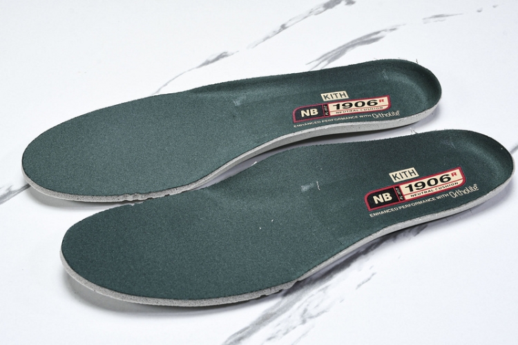  New Balance 1906 M1906RKS