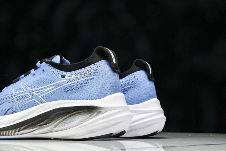 Asics Gel-Nimbus 26 1011B794-401
