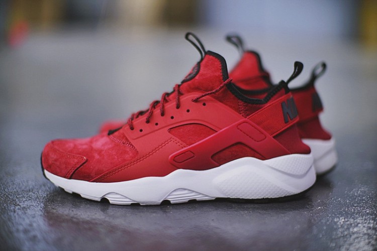 NIKE AIR HUARACHE RUN ULTRA 829669-666