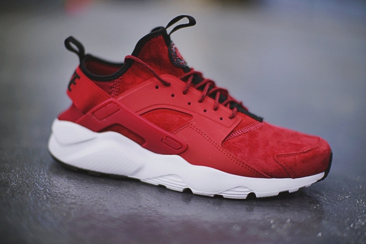 NIKE AIR HUARACHE RUN ULTRA 829669-666