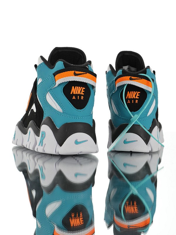 Nike Air Barrage Mid QS 