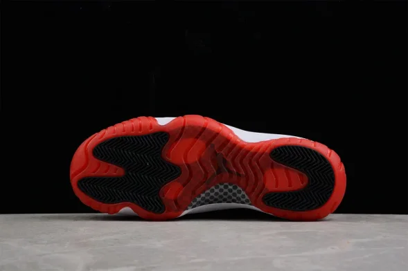Nike Air Jordan 11 Low Bred 528896-012 