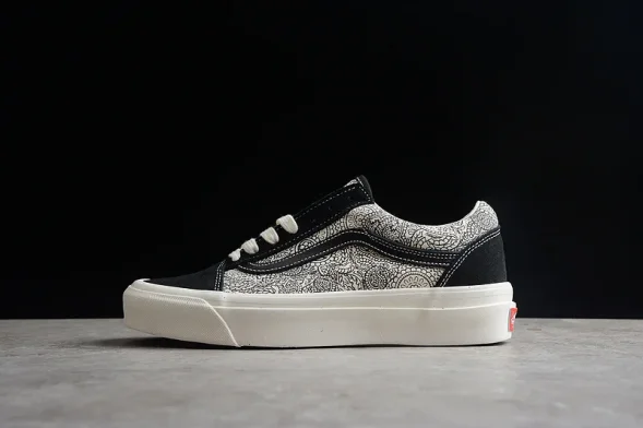 Vans Vault OG Old Skool LX VNOA4P3XB54 