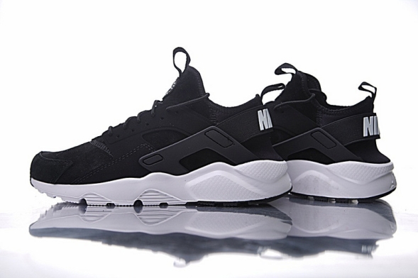 NIKE AIR HUARACHE RUN ULTRA 829669-001