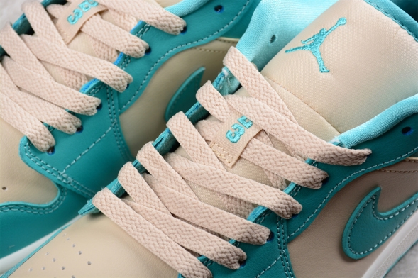 Nike Air Jordan 1 low DC0774-131 