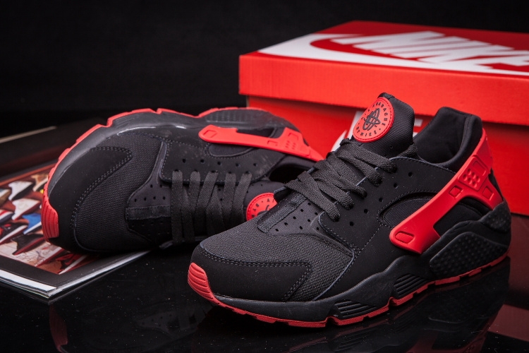 Nike Air Huarache LE Black Gym Red