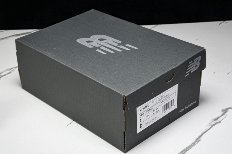  New Balance 1906 M1906RU