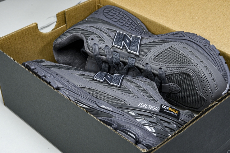  New Balance 1906 M1906RU