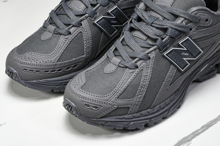  New Balance 1906 M1906RU