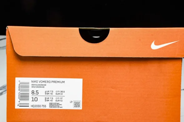 Nike Air Zoom Vomero Premium HQ2050 755 