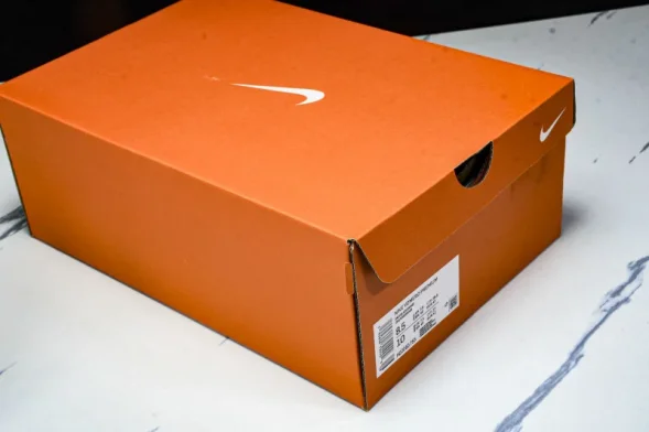 Nike Air Zoom Vomero Premium HQ2050 755 