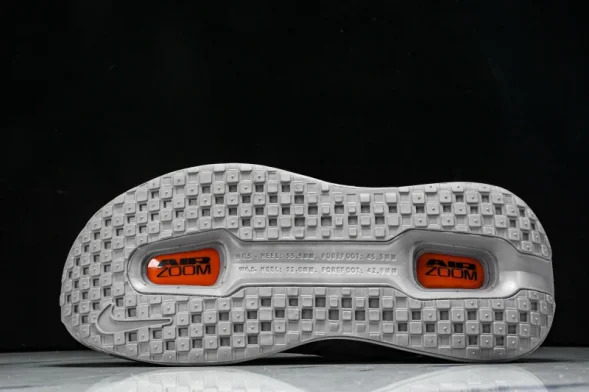 Nike Air Zoom Vomero Premium HQ2050 755 