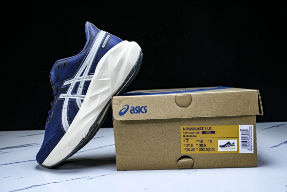 Asics Novablast 5 1011C027-400  
