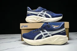 Asics Novablast 5 1011C027-400