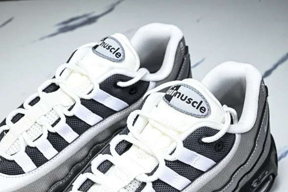 Nike Air Max 95 II7404-100 