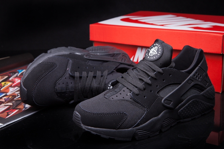 Nike Air Huarache LE All Black