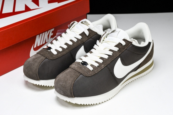 Nike Cortez Classic DZ2795-200 
