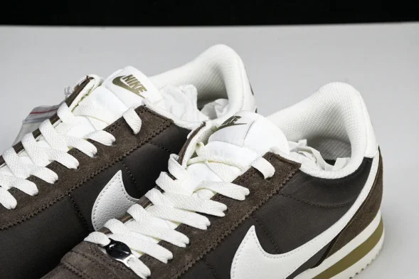 Nike Cortez Classic DZ2795-200 