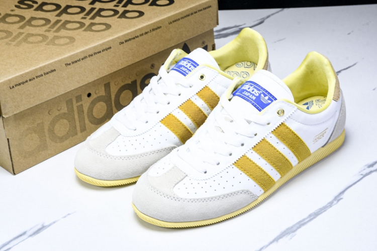 Adidas Japan IG2011