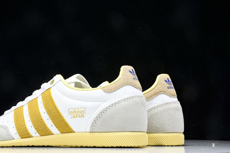 Adidas Japan IG2011