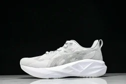 Asics Novablast 5 1011B974-100