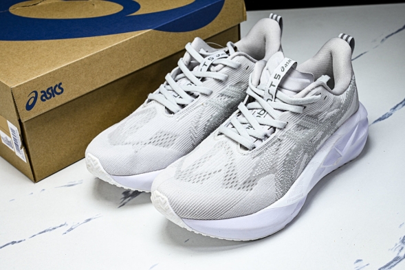 Asics Novablast 5 1011B974-100 