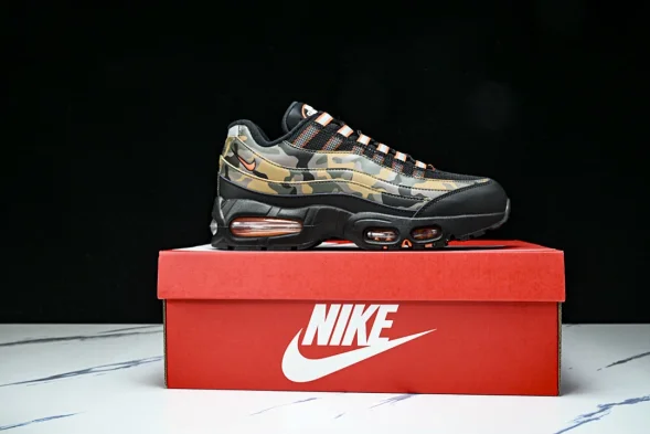 Nike Air Max 95 HQ1973-001 