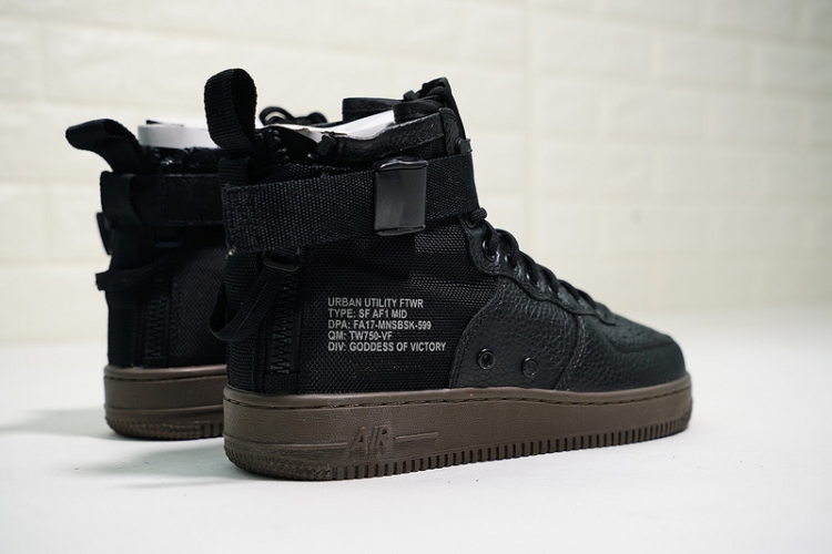 Nike Air Force 1 07 917753-002