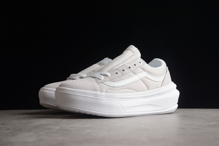 Vans Old Skool Overt CC VN0A7Q5ELGX