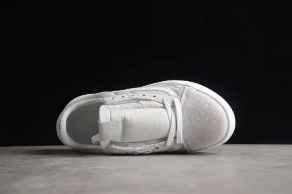 Vans Old Skool Overt CC VN0A7Q5ELGX 