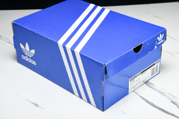  Adidas Samba Classic IE6369