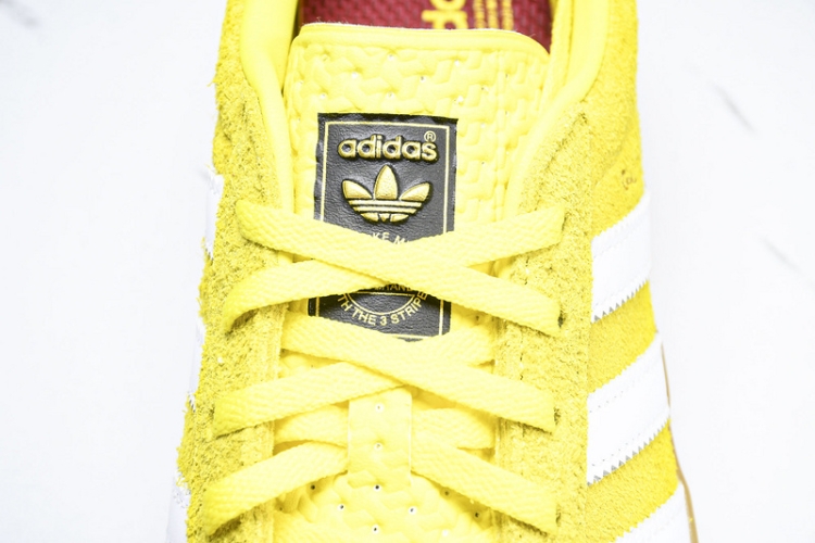  Adidas Samba Classic IE6369