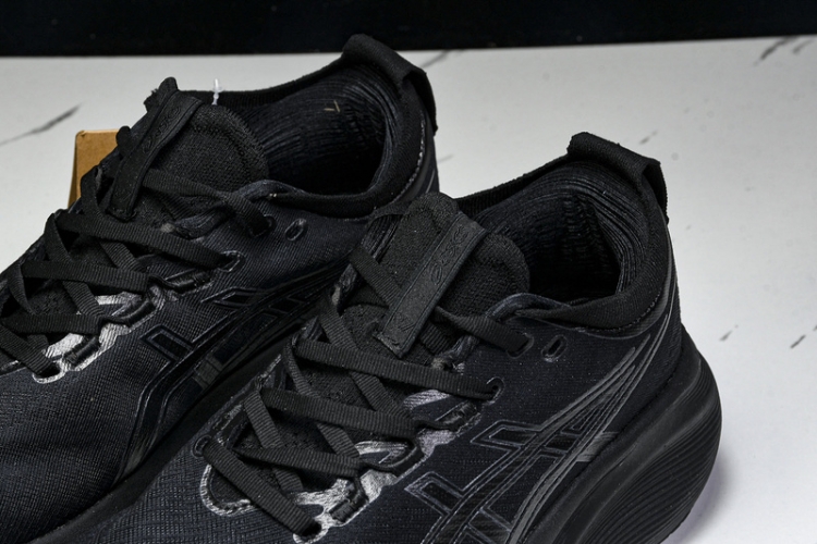 Asics Gel-Nimbus 27 1012B753