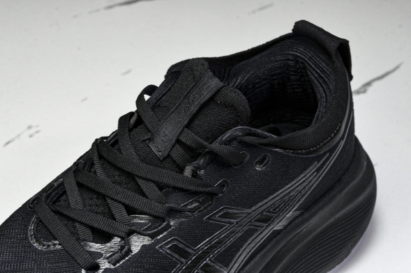 Asics Gel-Nimbus 27 1012B753 