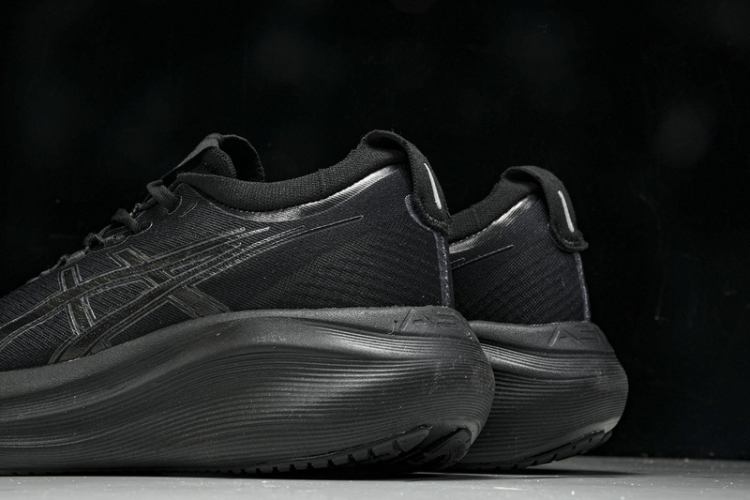 Asics Gel-Nimbus 27 1012B753