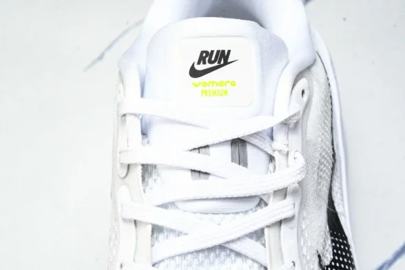 Nike Air Zoom Vomero Premium HQ2050-300 