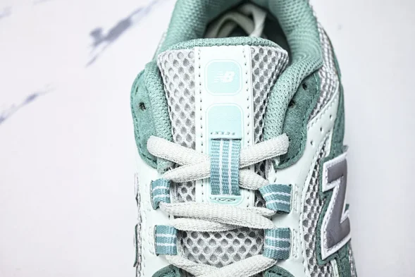 New Balance 204 U204LKTA 