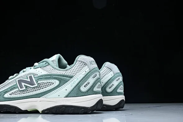 New Balance 204 U204LKTA 