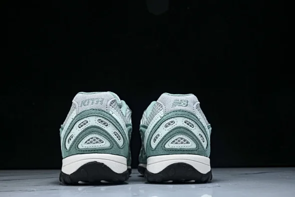 New Balance 204 U204LKTA 