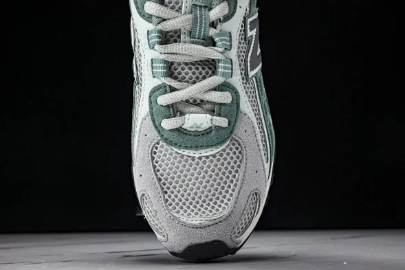 New Balance 204 U204LKTA 